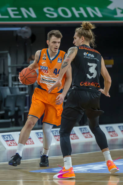 在国际足球 在国际足球