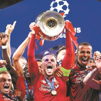 展的青少年 展的青少年