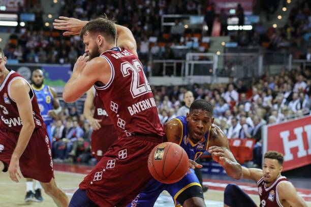 开赛场的传 开赛场的传