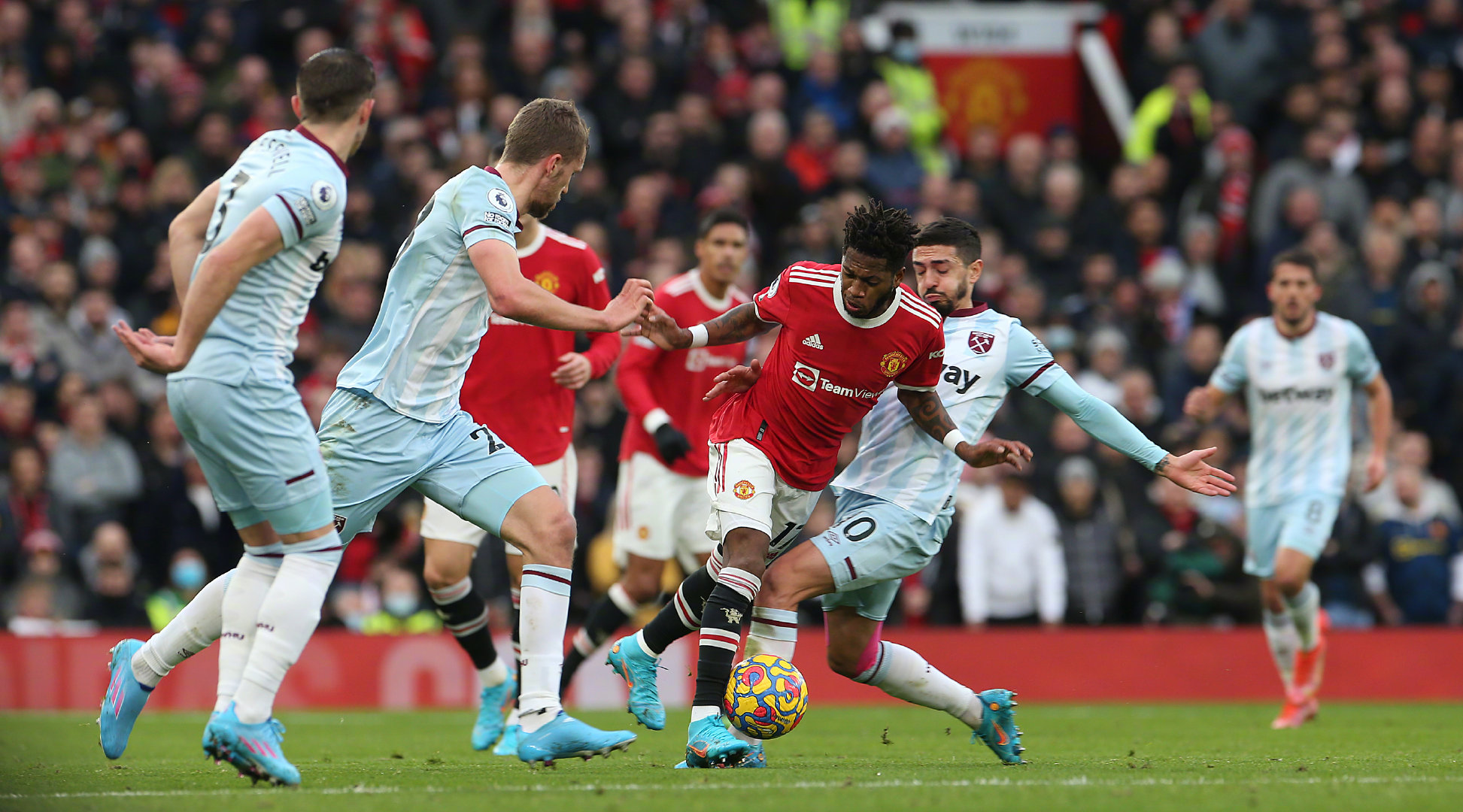 前场压迫不 前场压迫不